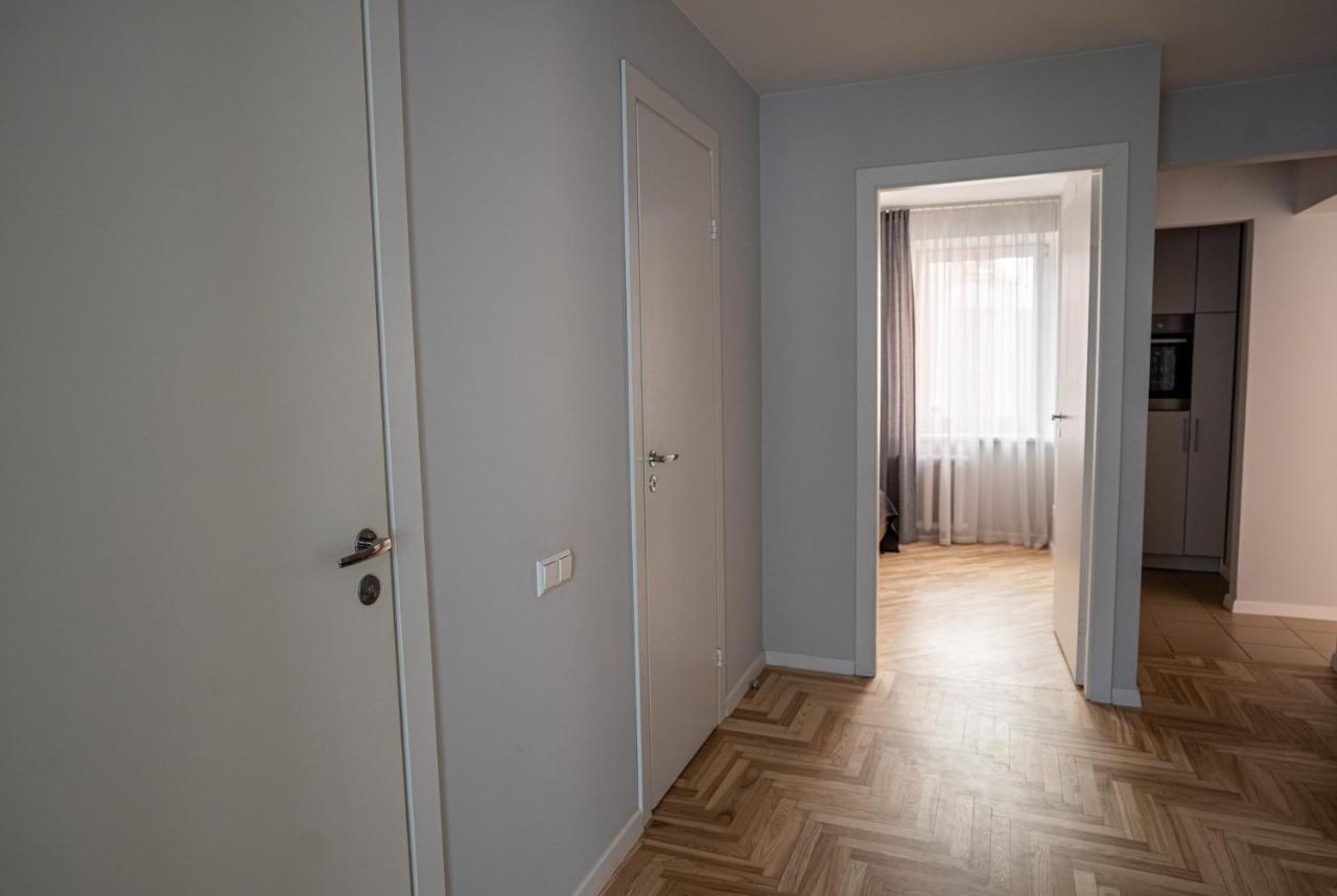 Lovely Apartment In The City Center Kaunas Exterior photo