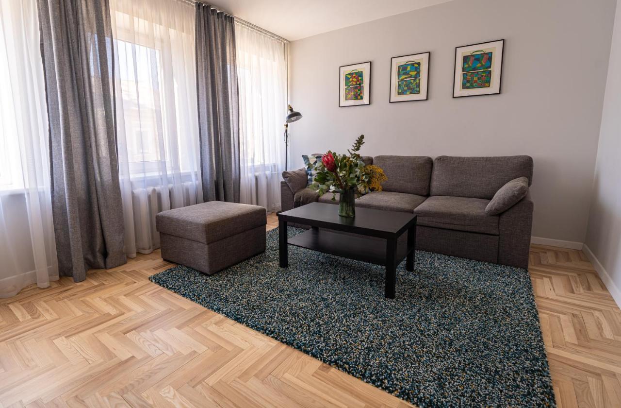 Lovely Apartment In The City Center Kaunas Exterior photo